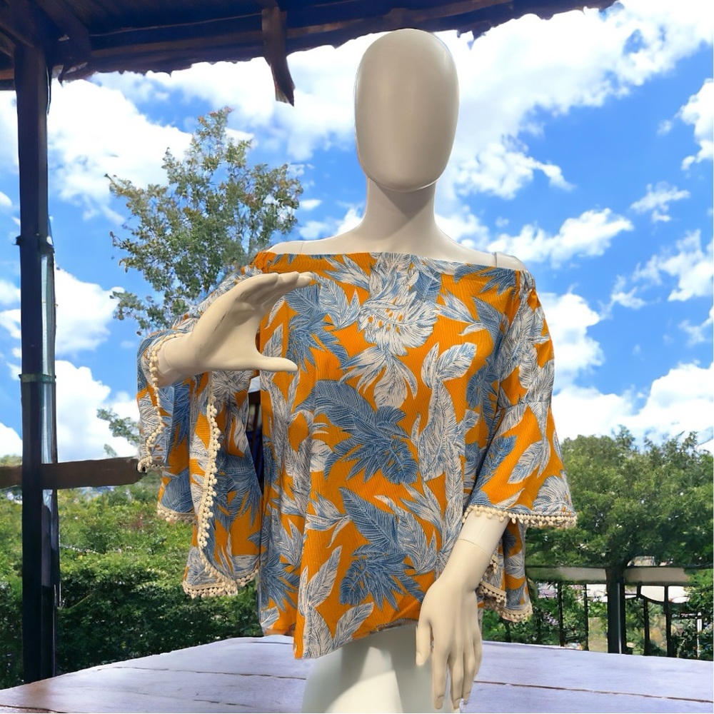 Sun N Moon Floral Tunic, Size M